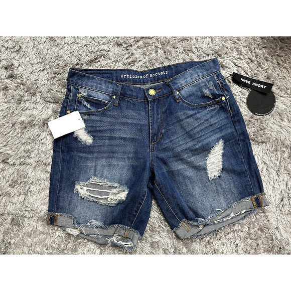 Articles Of Society Women's Nadine Knee Distressed Denim Shorts In Blue Size 25 - Picture 2 of 9
